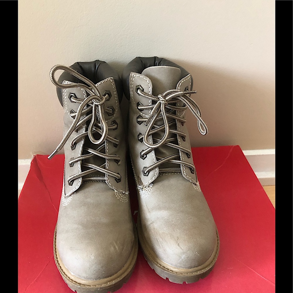 💛Esprit Boots 🥾 in Mushroom/Tan Color💛